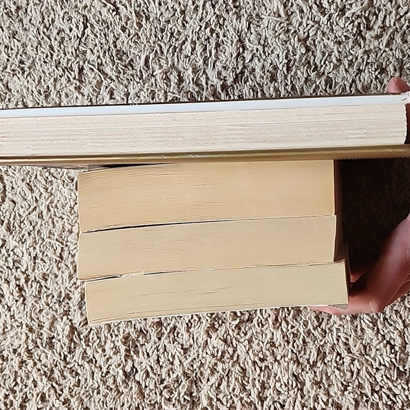 Anne Rice Book Collection - Picture 4 of 5